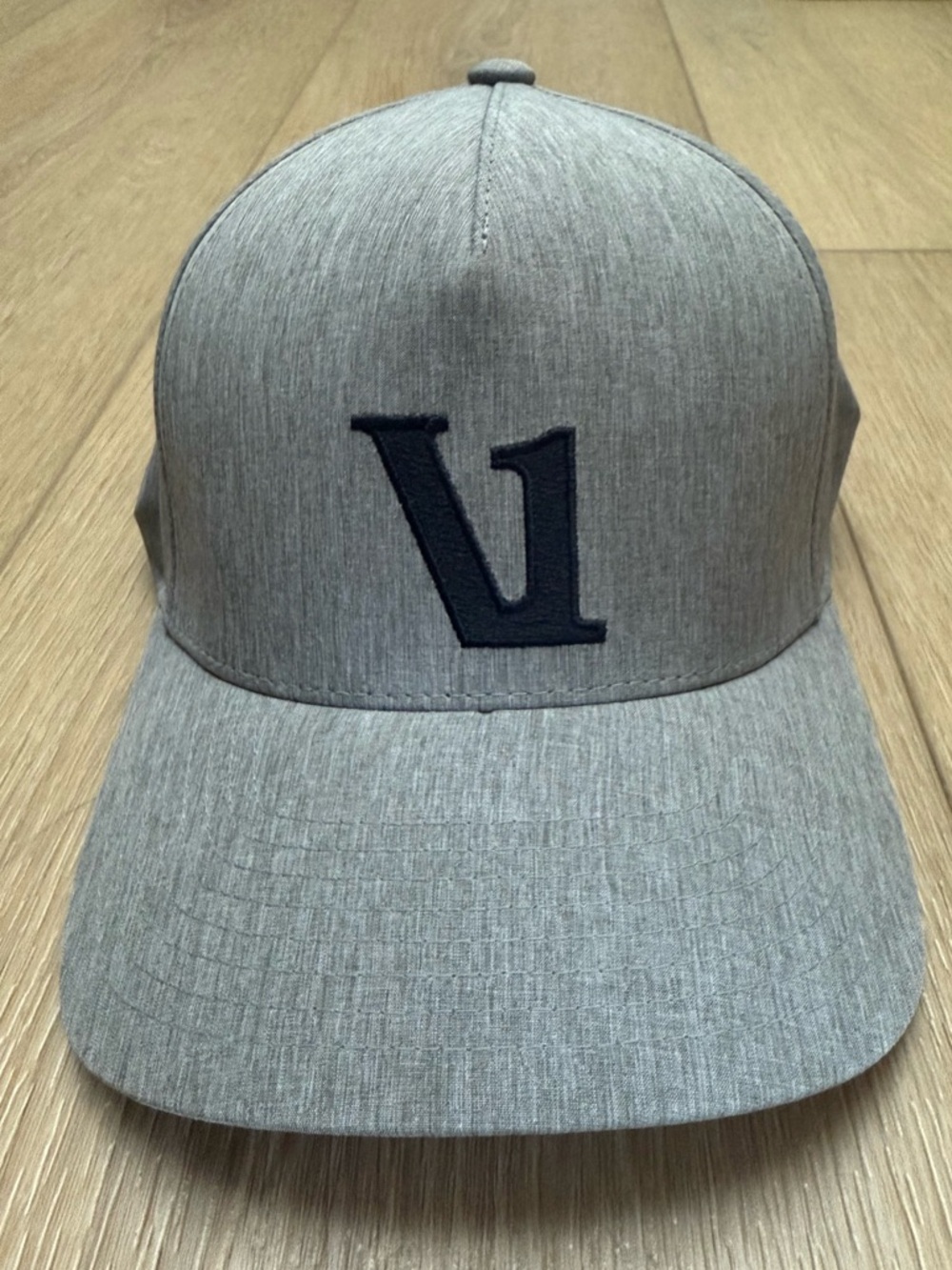 Vuori Men’s Magnitude snapback Hat